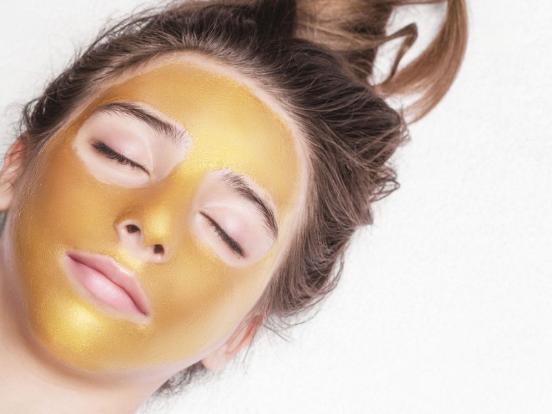 gold-and-platnium-facial